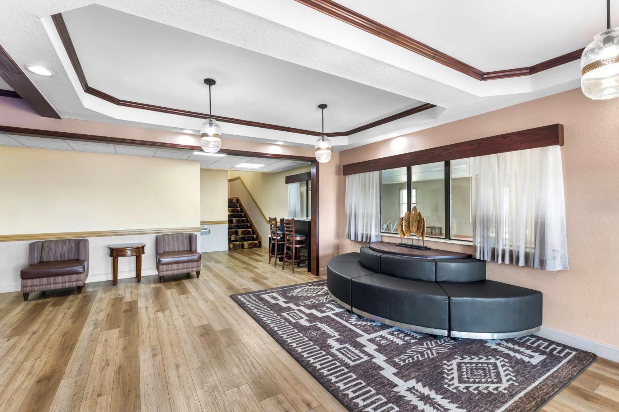 Express Inn&suites 2*