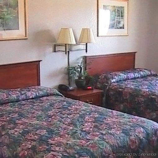 Express Inn&suites Calera