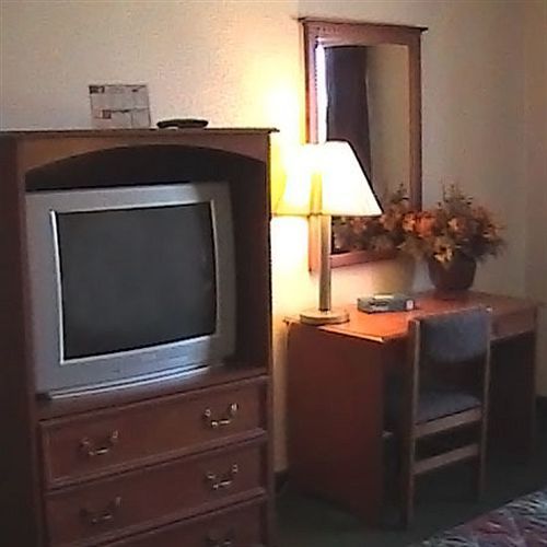Express Inn&suites Hotel Calera